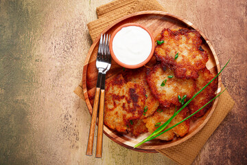 potato pancakes, pancakes with sour cream, Belarusian dish, homemade, no people,