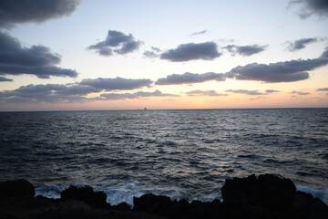 離島の幻想的な夕焼け