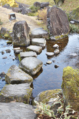 朱雀の庭の飛び石
