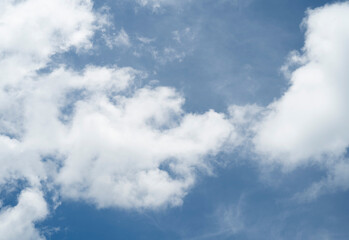 Obraz premium Cumulus clouds in the blue sky.
