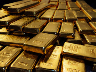 Hundreds kilos of gold stolen during war in Europe found on unknown place