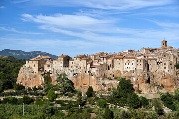 Fototapeta premium view of historic buildings built on tuff rock in the town of Pitigliano