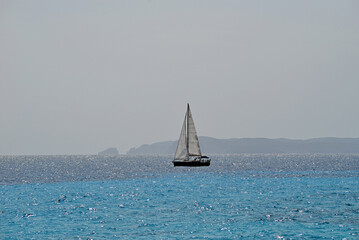 Obraz premium sailboat on the sea