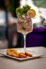 ceviche en copa muy rico