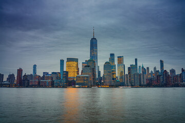 Fototapeta premium Panoramic view on Manhattan at dusk, New York City