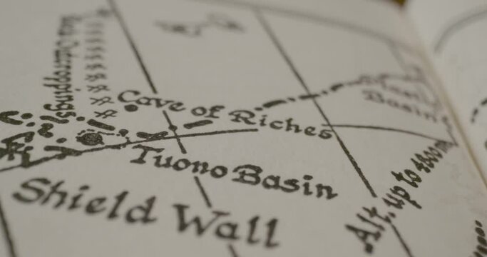 1965 Novel Macro Map Pan Left To Sietch Tabr and Shield Wall