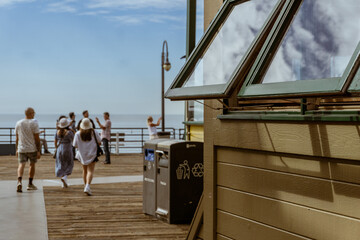 Ventana en el muelle de Santa Mónica