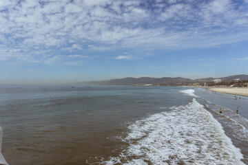 Paisaje hermoso en la playa de Santa Mónica