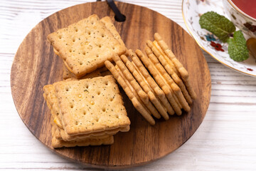 チーズクリームサンドクラッカー