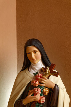 St. Therese of Lisieux, also known as St. Therese of the Child Jesus and the Holy Face. Carmelite nun. Sainte Th&eacute;r&egrave;se de Lisieux ou Sainte Th&eacute;r&egrave;se de l'Enfant J&eacute;sus et de la Sainte Face. Carm&eacute;lite.