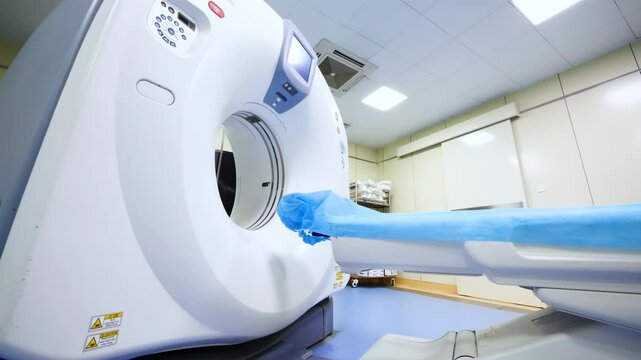 Realm of Scientific Exploration Laboratory, Advanced hospital health care equipment physical Mri or CT scan medical diagnosis machine at hospital