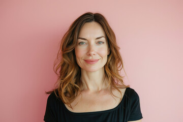 Fototapeta premium A close up portrait of a woman with a subtle smile