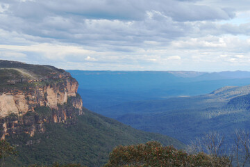 Landscape of The Three Sisters are an unusual rock formation in the Blue Mountains National Park of Katoomba , New South Wales, Australia, on the north escarpment of the Jamison Valley - Nature Track