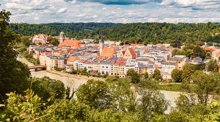 Obraz premium Summer view near Wasserburg am Inn, Rosenheim, Bavaria, Germany