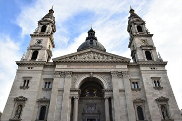 Fototapeta premium 聖イシュトヴァーン大聖堂（ハンガリー） 