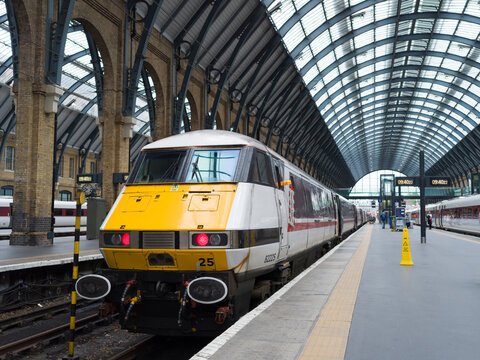 London, UK, 31st May 2024, LNER Class 91 Electric Train at Kings Cross Station