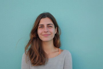 Obraz premium A close up portrait of a woman with a subtle smile