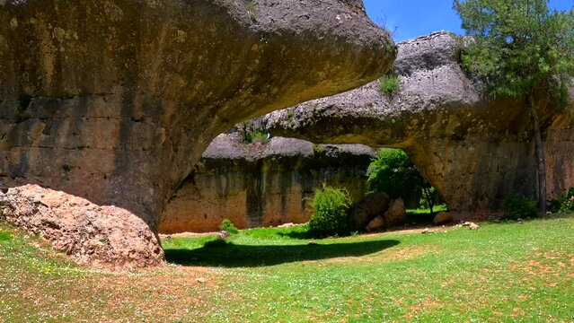 Incre&iacute;ble formaci&oacute;n de rocas llamada los osos en la Ciudad encantada en Cuenca