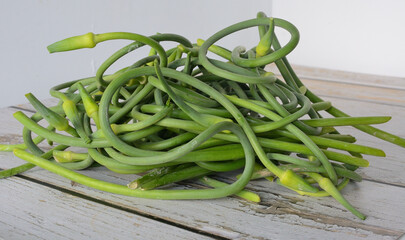 Czosnek pędy © Hanna