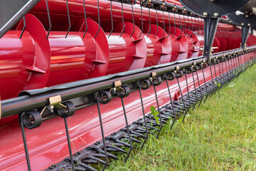 Reapers. Combine harvester.