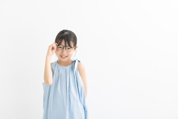 Fototapeta premium めがねをかけた女の子 girl with glasses