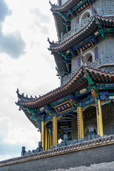 Fototapeta premium Chinese traditional Buddhist temple architecture