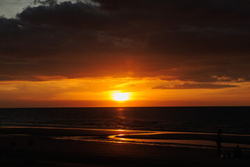 Obraz premium sunset at the beach