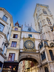 Obraz premium Cultural Heritage Explored: Roaming Through Rouen’s Timeless Street Scenes