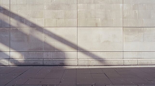 Parete grigia di pannelli in cemento