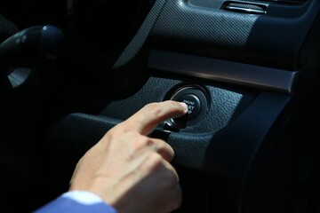 Push Start button that works with Smart Key to unlock or start the engine.