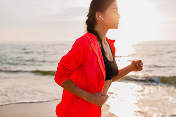 woman doing sports in morning