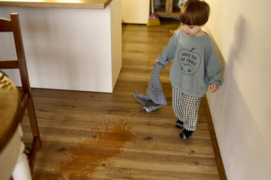 the child spilled the juice