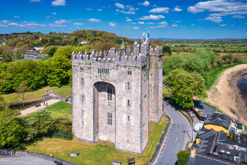 15th-century Bunratty castle in Co. Clare, Ireland