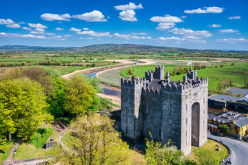 15th-century Bunratty castle in Co. Clare, Ireland
