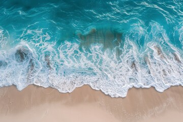 Naklejka premium Blue Water and Soft Waves: Coastal Summer Vibes