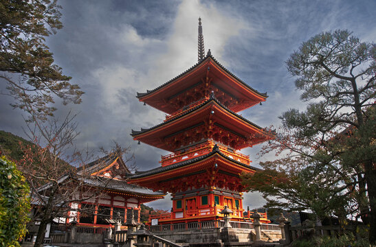 Kiyomizu-dera Temple in Clear Weather