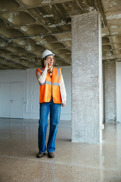 Architect speaking on smartphone