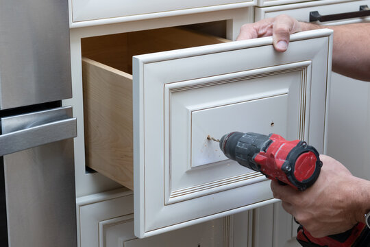 installation of kitchen cabinet handles