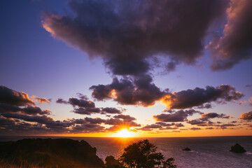 Naklejka premium 伊豆あいあい岬からの日没夕景