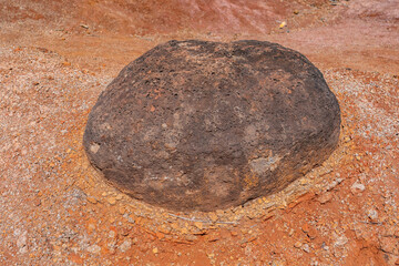 Fototapeta premium Spheroidal weathering basalt， Waimea Canyon Basalt / Napali Member / Lava flows, Kauai, Hawaii