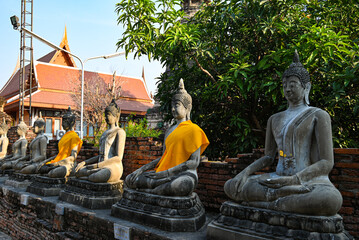 buddha statue