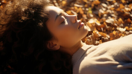 女, 女性, 睡眠, 眠る女性, 落ち葉, 秋, 枯れ葉, woman, Female, Sleeping, Sleeping Woman, Falling Leaves, Autumn, Dead Leaves