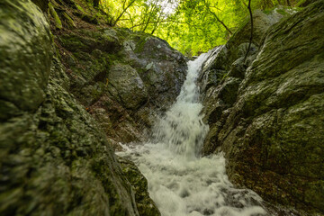 水流強い沢