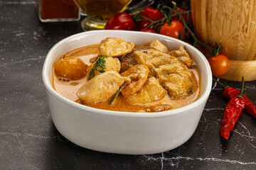 Thai Tom yum soup with chicken