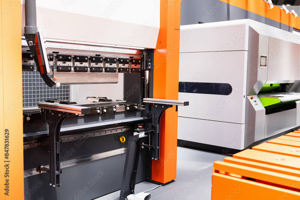 Leinwandbilder cnc mashine. motorized maneuverable tool is controlled by a computer. smart factory