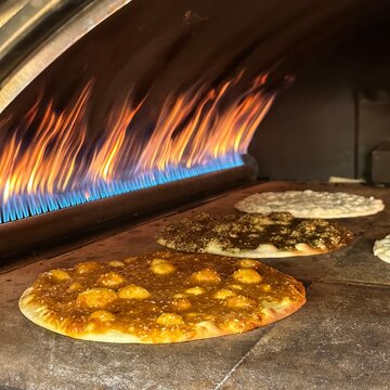 Manoushe in oven