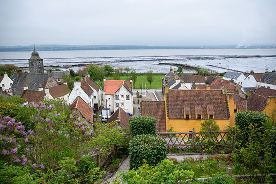 Photography of village in Scotland; old; UK; Culross; street; facade; building; wall; old alley; historic; town; aged; retro; outlander
