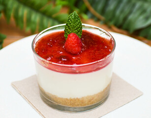 Versiones individuales de postres caseros como cheese cakes y mousse de chocolate 