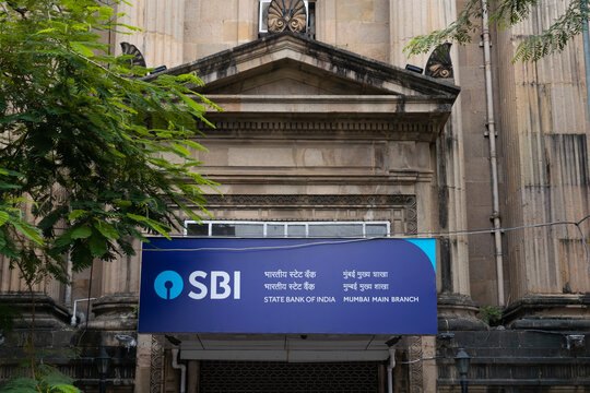 Board of State Bank of India main branch at Fort, South Mumbai, Bombay, profit, loss, finance, institution, premier, fixed deposit, scheme, Reserve Bank of India, 