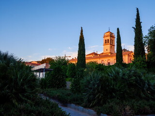 Monastère de Saint-Jérôme à Grenade, au coucher du soleil
